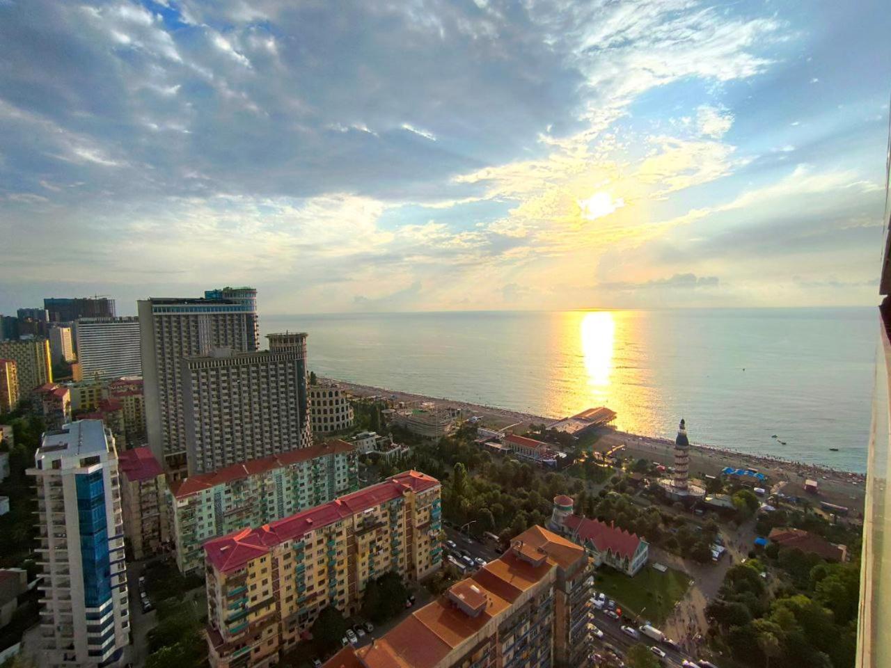 Orbi-City Batumi Apartments Sea View Eksteriør billede